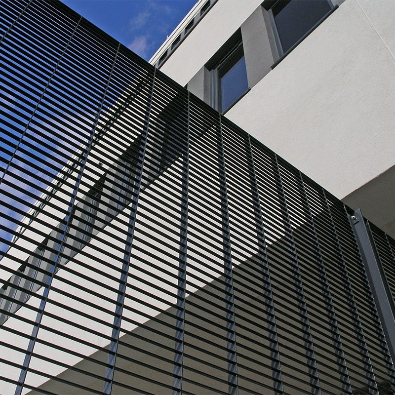 LF Torino 22 grating fence Channelsea House