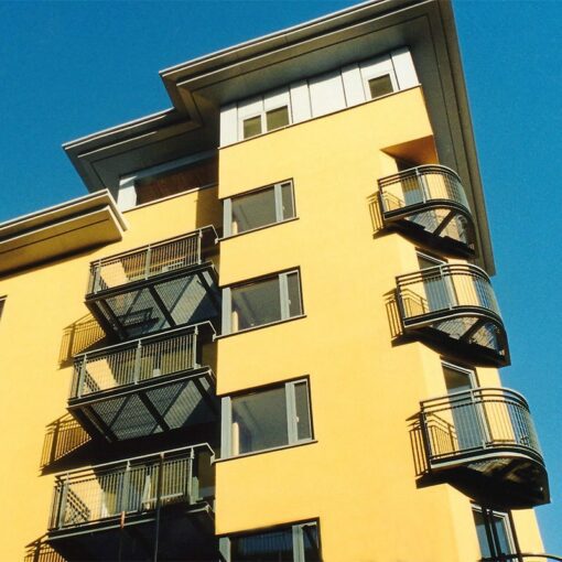 LF Terra 34 steel grating balcony balustrade Cremer Street 1