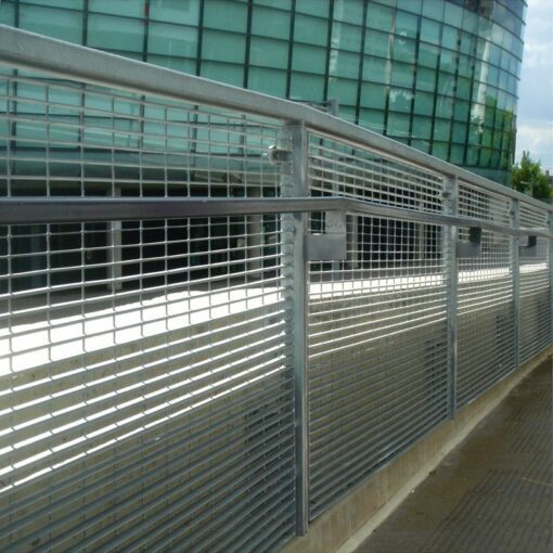 Arezzo barrier fence Emirates 1