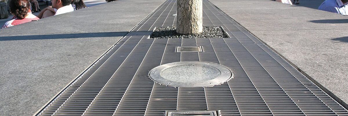 LF PLSS 11X66 stainless steel floor grating Kings Cross 5 LF PLSS 11X66 stainless steel floor grating Kings Cross 5