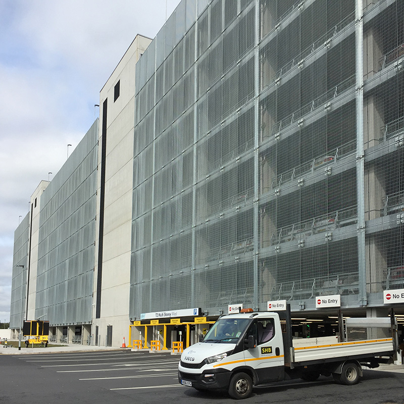 Framed panels of Stereo-3 grating for the car park facade