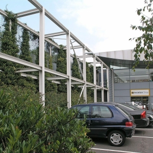 Free-Standing Plant Trellis: Heathrow Academy