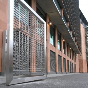 Stainless Steel Gate: Francis Crick Institute