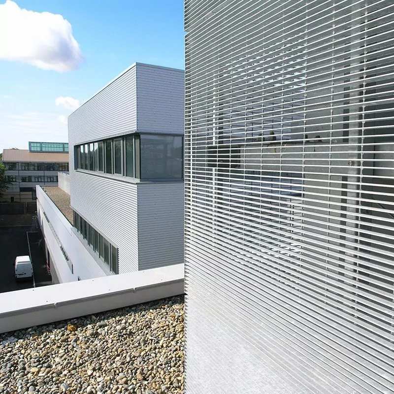 Micro 15 Suffolk College roof top screening 08