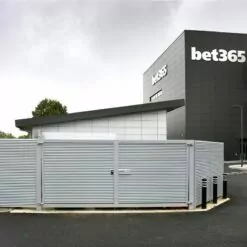 Italia Bin Stores 34 lf Italia 100 wheelie bin store bet 365 3