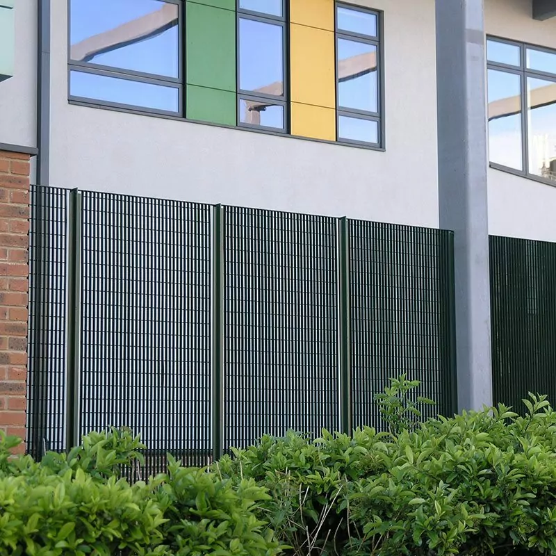 Novara 25 Rokeby School grating fence 03