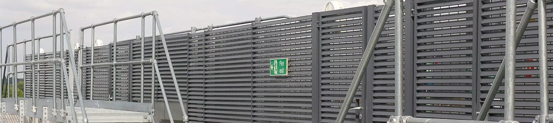 Banner Louvres Italia 80 Alleyns School 01 Banner Louvres Italia 80 Alleyns School 01