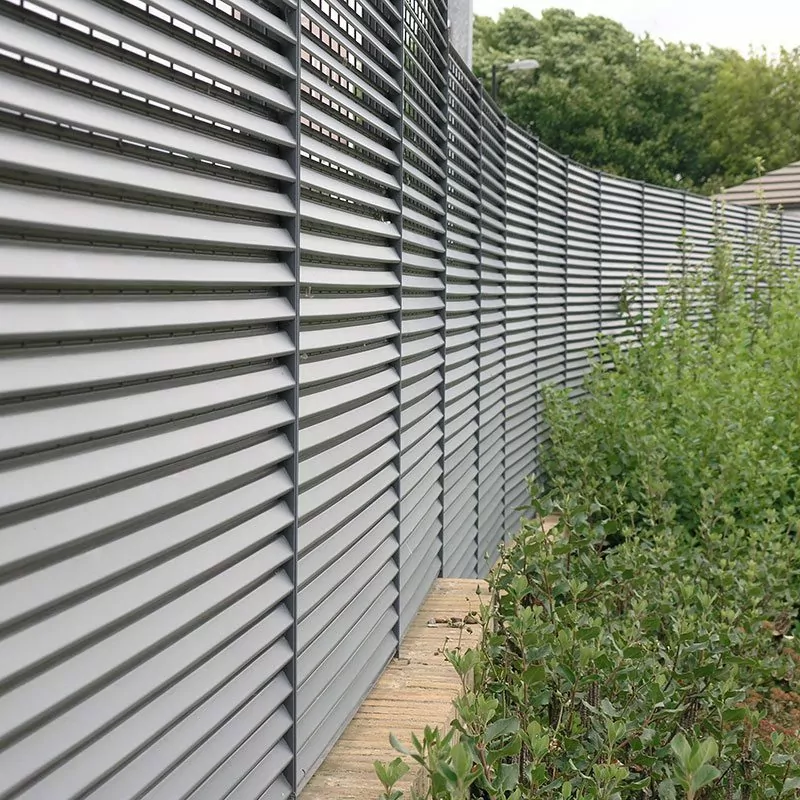 Italia-100 Fences 11 Italia 100 Chelmsford Sports Centre fence louvre 09