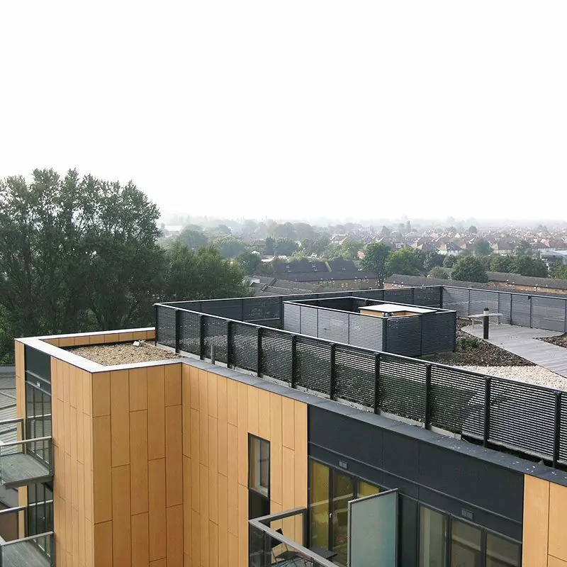 Italia 80 roof top balcony London Road Isleworth London 01