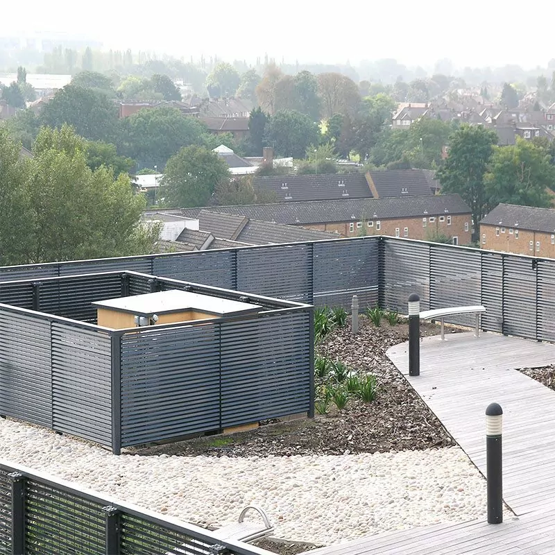 Italia 80 roof top balcony London Road Isleworth London 04