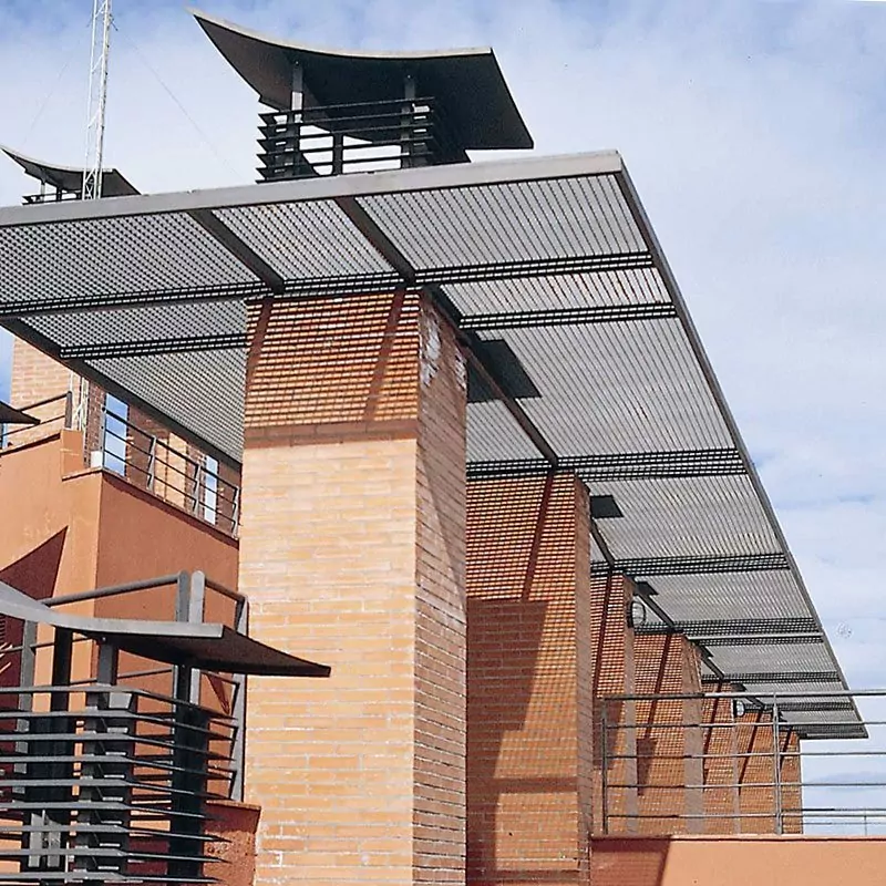 Quattro 33 brise soleil