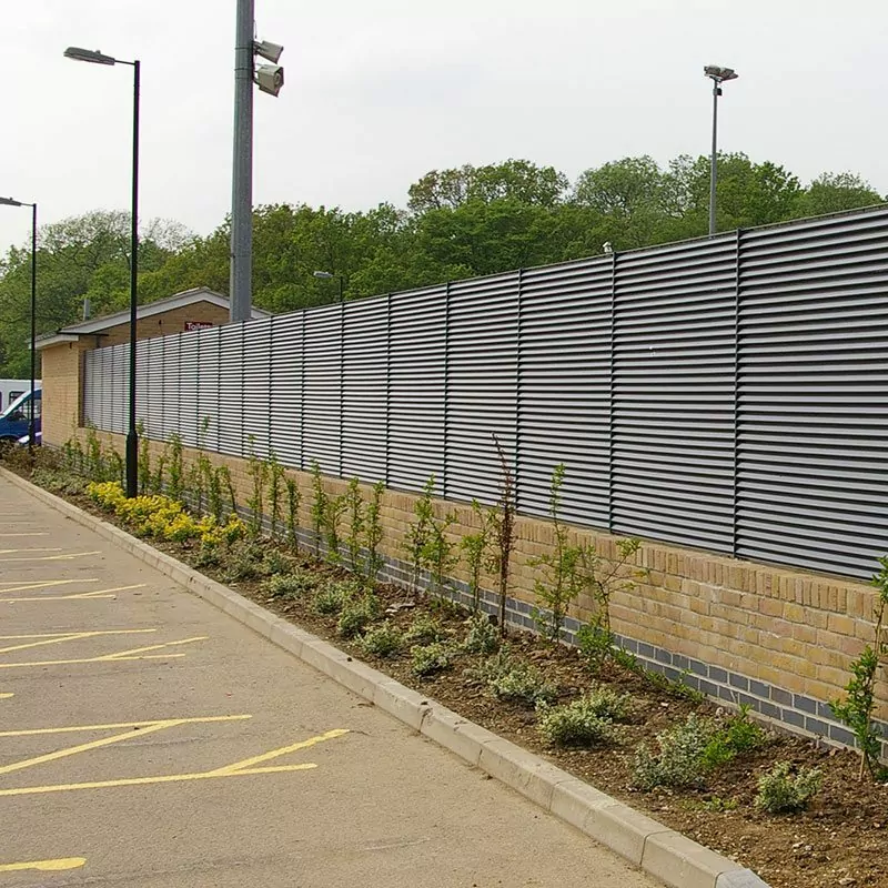 Italia-100 Fences 21 Italia 100 Chelmsford Sports Centre fence louvre 12