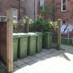 Piazza-66 & Piazza-44 33 LangFulton screening panels plant trellis wheelie bin store Maryhill 1