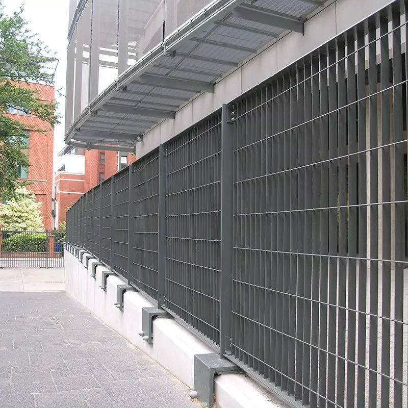 Novara-34 8 Novara 34 Holland Park School grating fence 21