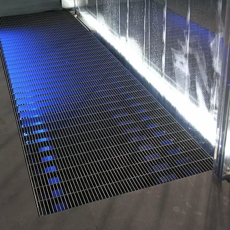 Floor Grating - Safety Grating 16 PL 55x11 The Crystal