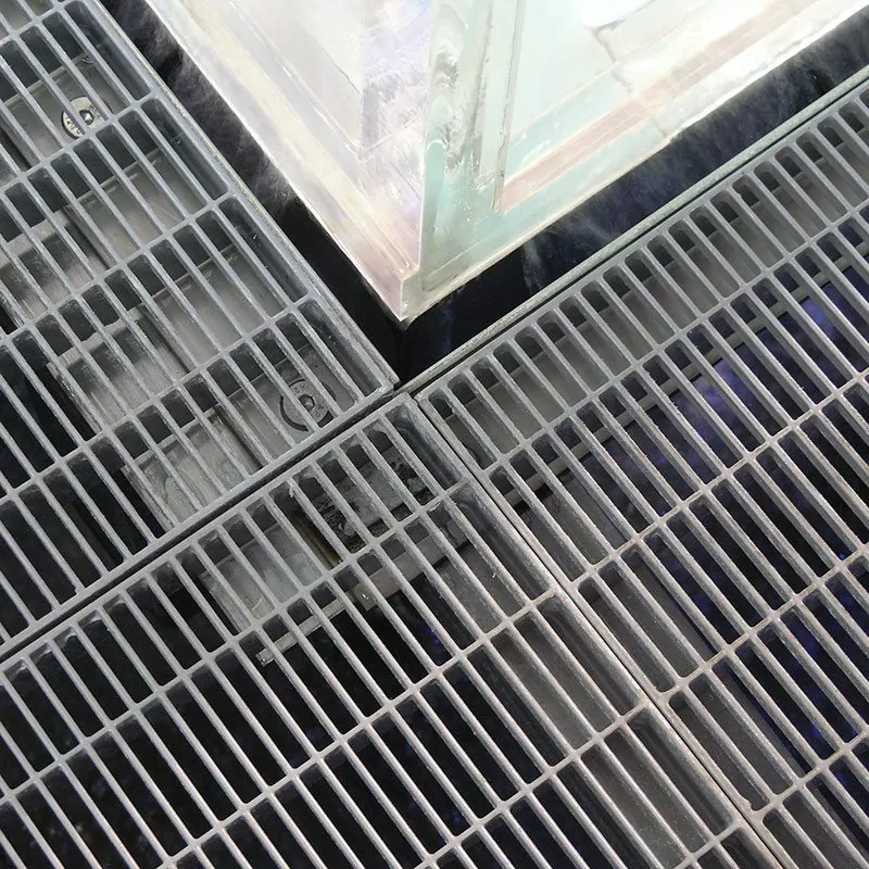 PL 55x11 floor grating The Crystal 06