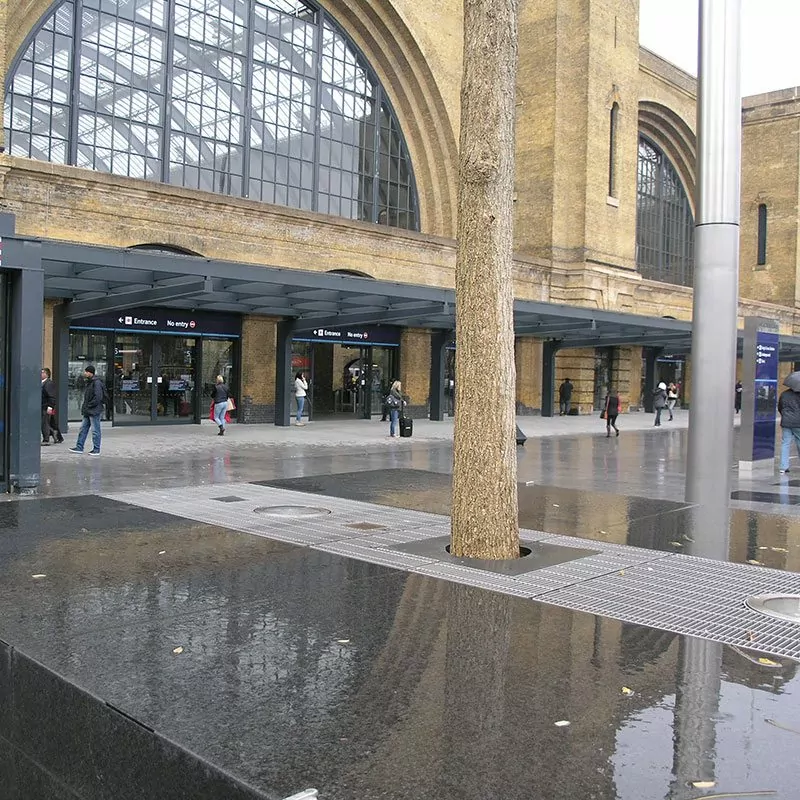 Stainless Steel Gratings 13 PLSS 11x66 Kings Cross stainless steel grating 10