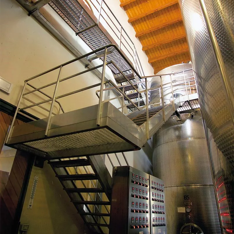 Serrated Flooring - Stainless Steel 6 Serrated flooring stainless steel