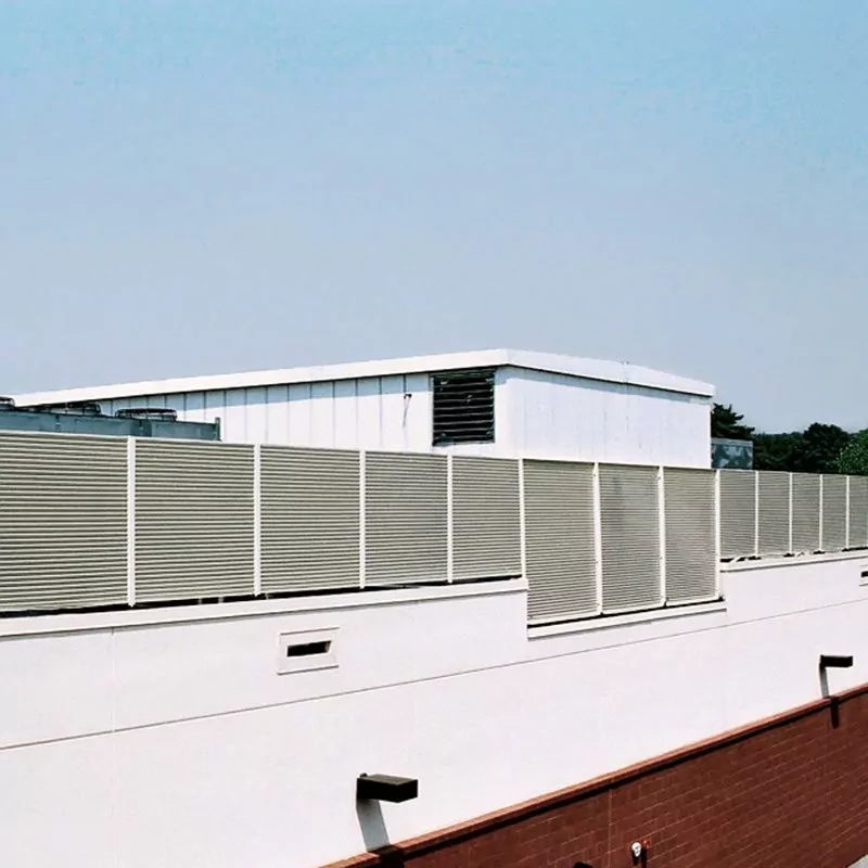 Italia-100 Fences 16 Italia 100i white screen 01