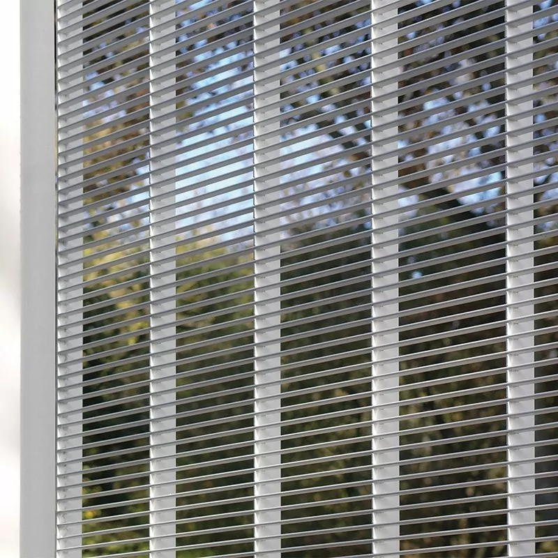 Stretto 15 Stretto 11 steel grating detail 1