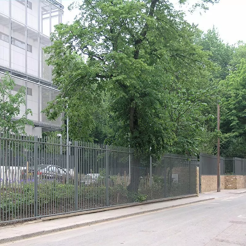 Siena railings traditional steel fence Holland Park School5 1