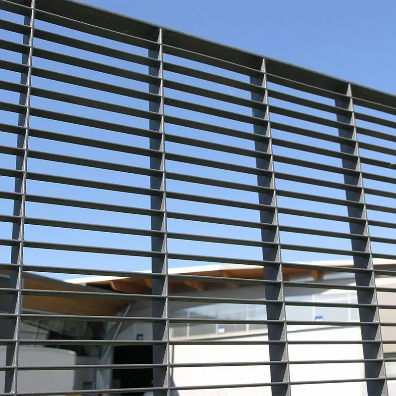 Torino pressure locked steel grating fence 9