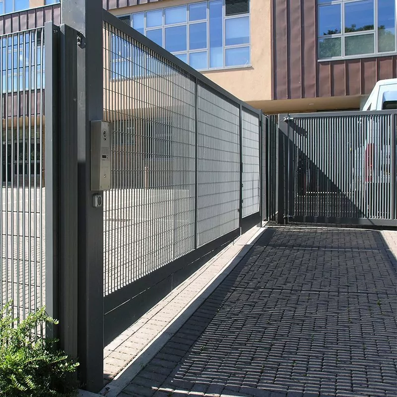 Italia 80V steel louvred screening fence Priory School 6
