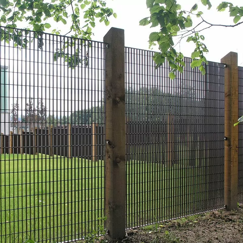 Novara-34 11 LF Novara 34 grating fence Toronto Primary School 6