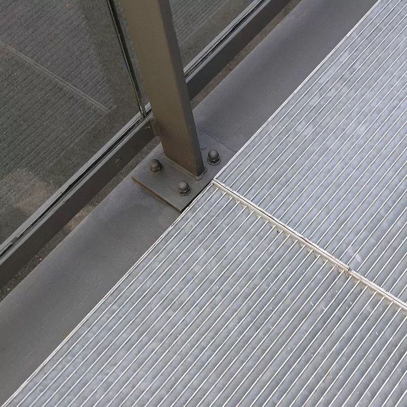 AntiVertigo 18 AnitVertigo floor grating Fettes College1
