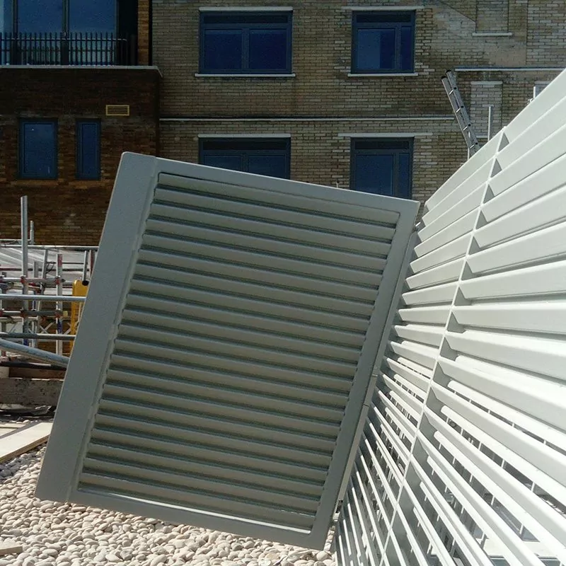 Italia 100i roof top screening louvred panels Great Portland Street London 2