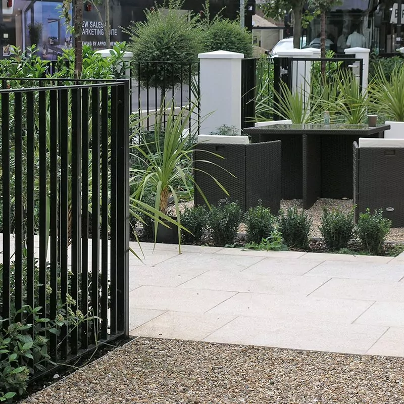 LangFulton Rimini flat bar railing fence Lumar Hotel Hammersmith 13