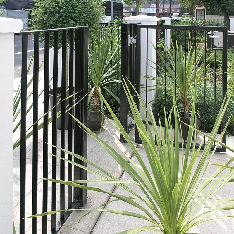 LangFulton Rimini flat bar railing fence Lumar Hotel Hammersmith 19