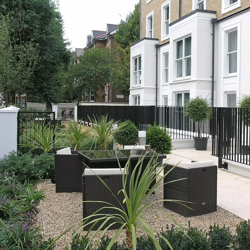 LangFulton Rimini flat bar railing fence Lumar Hotel Hammersmith 8