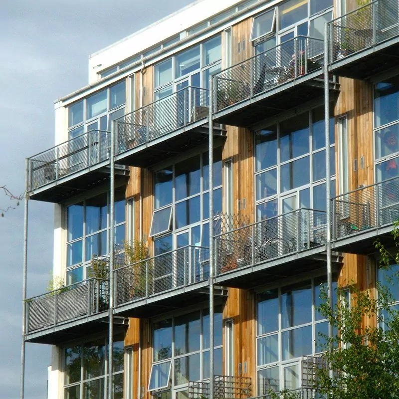 Micro 34 balcony balustrade Benyon Wharf 7