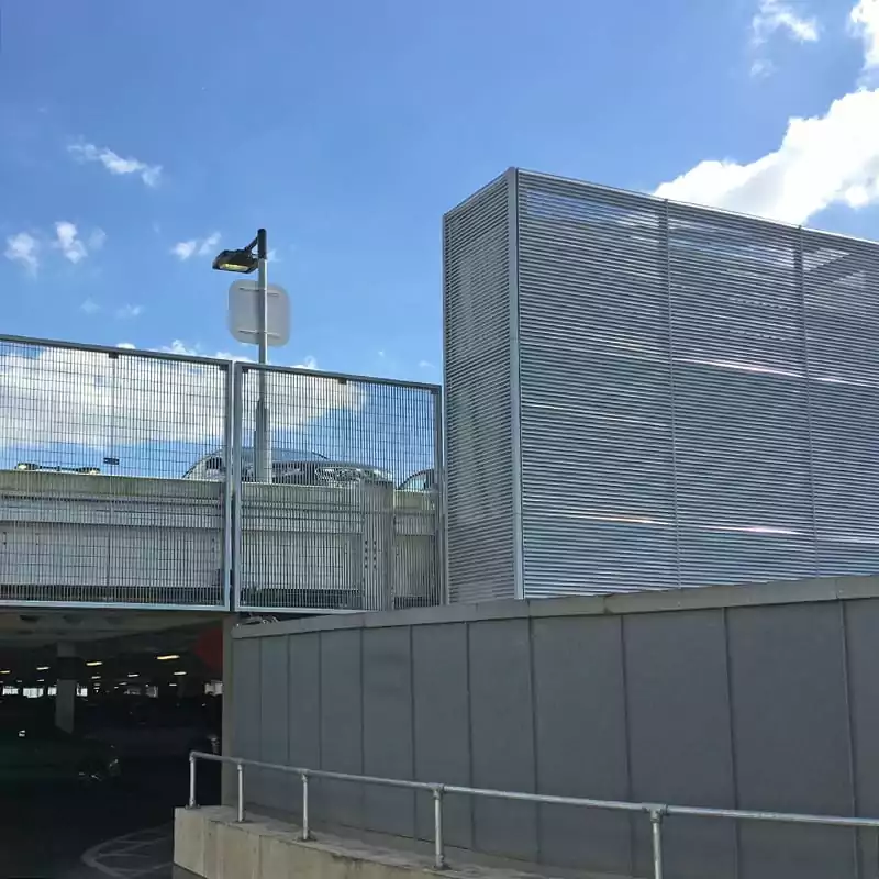 Italia-100 Louvre Screening 8 Italia 100 louvred security screen Bicester car park Sainsbury 3