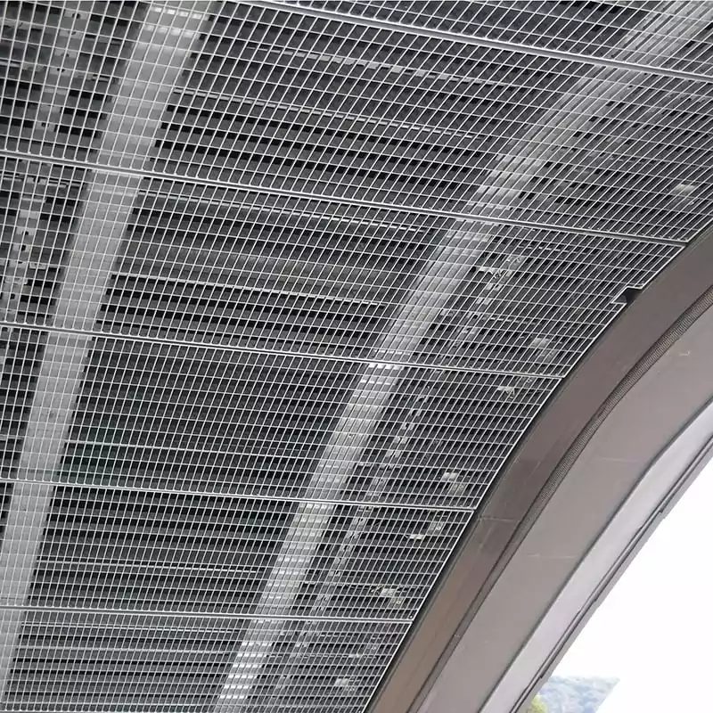 Stretto 24 Stretto 22 bespoke 66x22 ceiling panels Abbey Wood Station 9