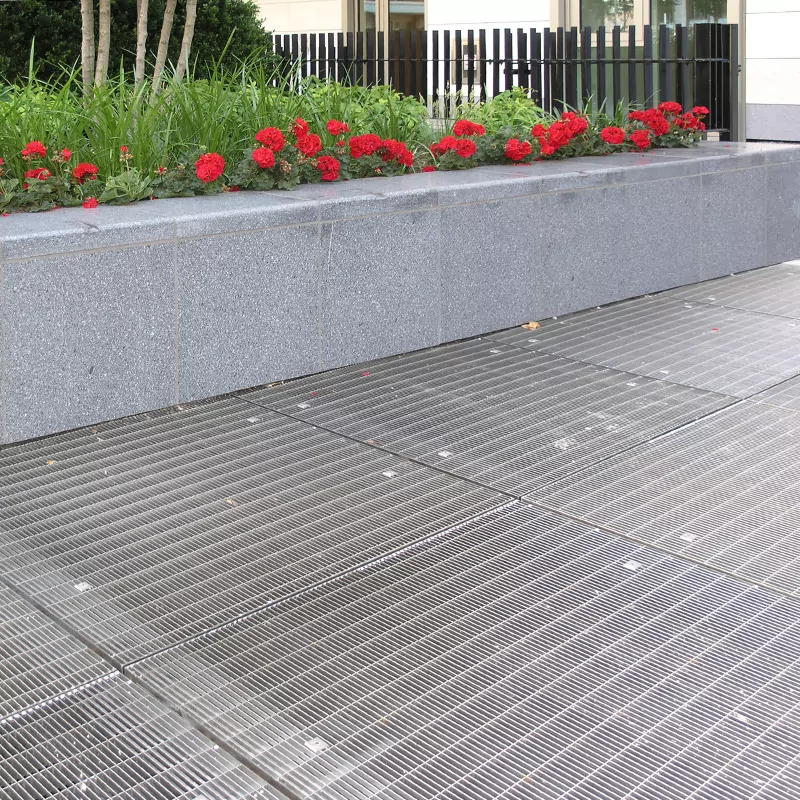 Stainless Steel Gratings 16 stainless steel floor grating Vista Chelsea Bridge 6
