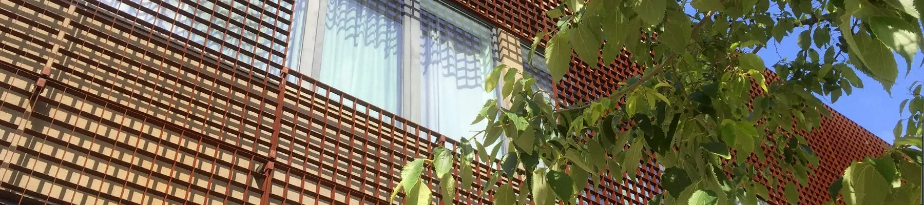 Quattro 99 corten pressure locked grating banner1 Quattro 99 corten pressure locked grating banner1