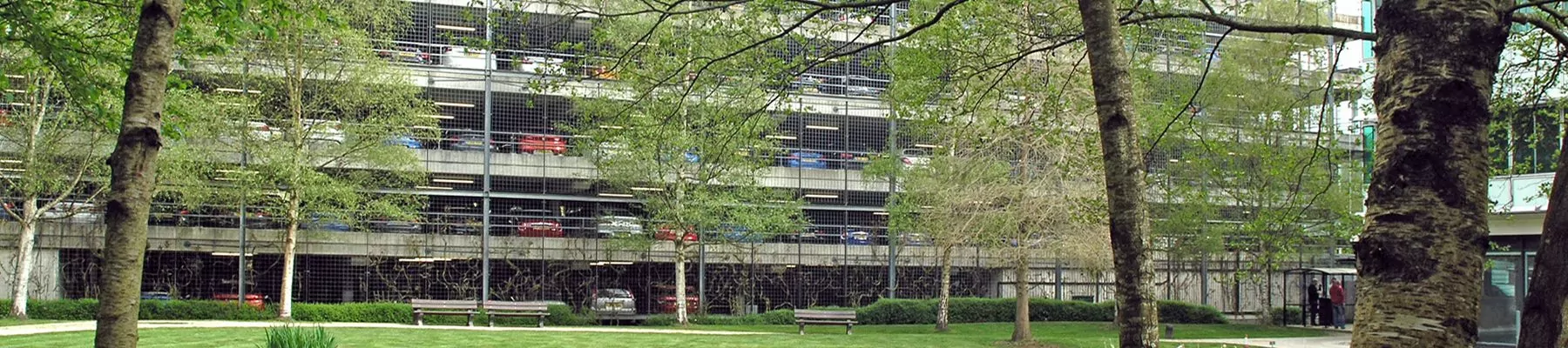 BMW UK Piazza 132 car park screen banner1 BMW UK Piazza 132 car park screen banner1