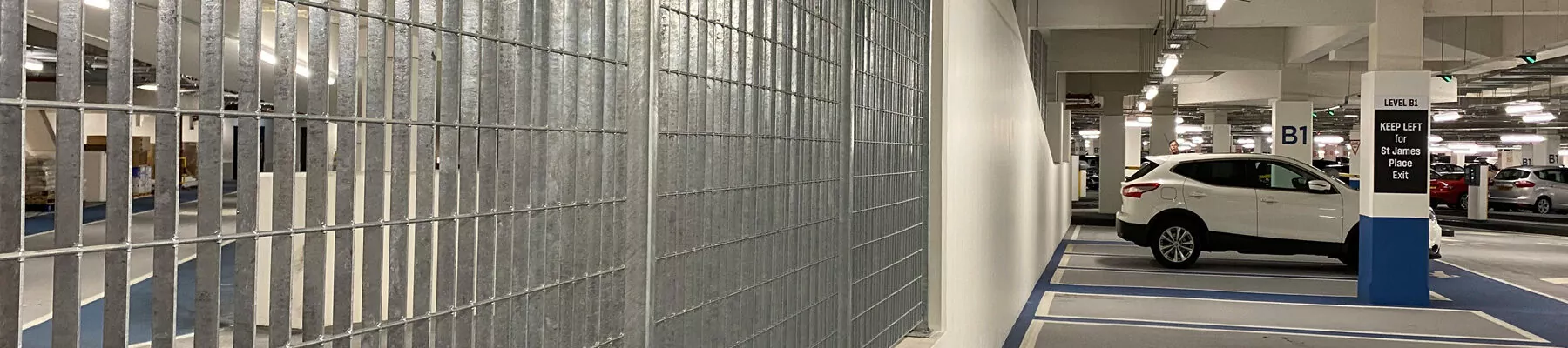 Stereo 4 security grating screen car park banner Stereo 4 security grating screen car park banner
